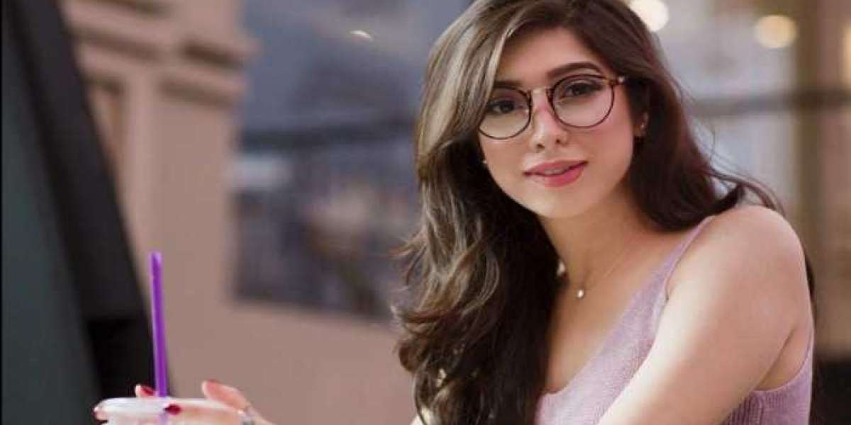 Lahore Call Girls famous for their efficient performance