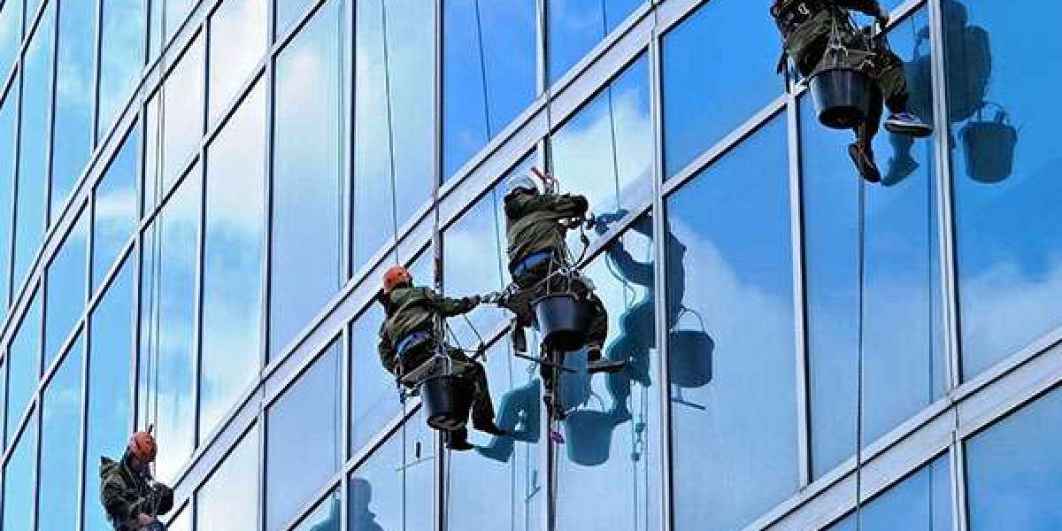 Glass cleaning services in Delhi