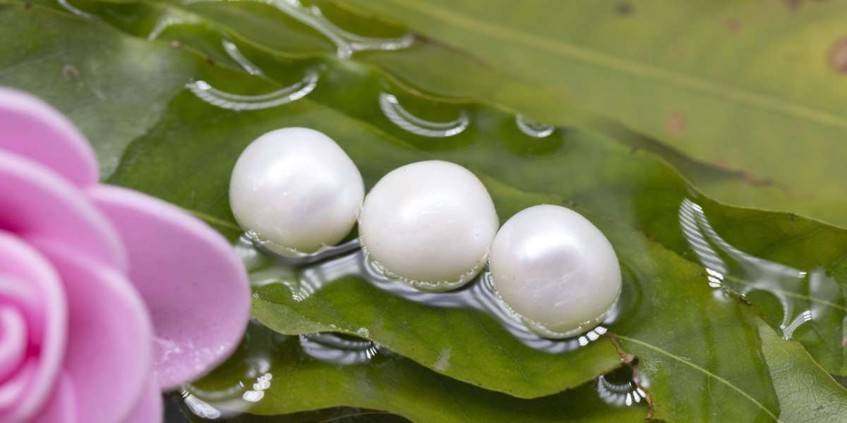 Basra Pearls: The Timeless Elegance of Natural Gems
