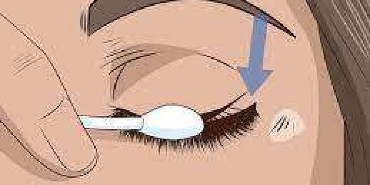 How to Remove Eyelash Extensions Safely: A Step-by-Step Guide