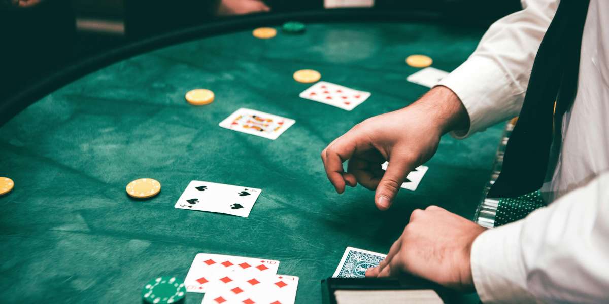 Shuffle Up and Deal: The Ultimate Guide to Poker Play