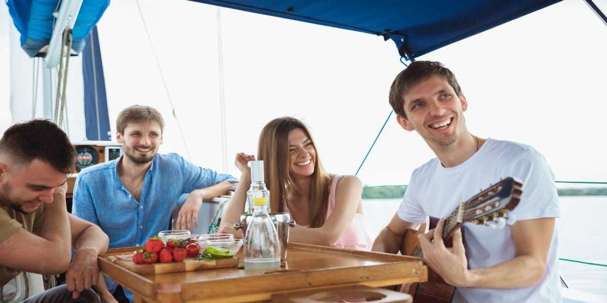 Navigating Your Options: Yacht Rental Packages and Prices