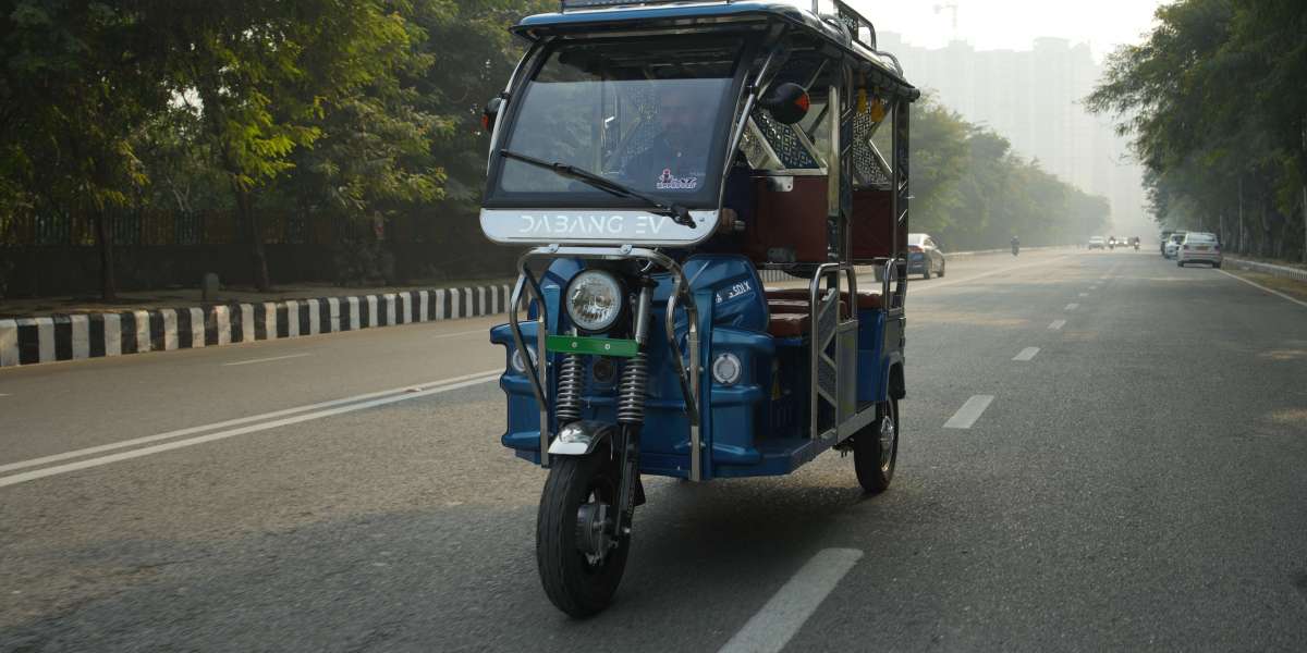 Best E-Rickshaw Manufacturer in Delhi: Leading the Green Revolution