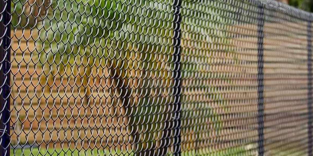 Exploring Chain Link Fence Services in Sugar Land